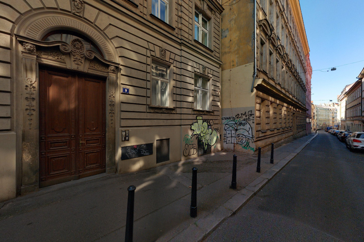 Apartmán Ve Smečkách 1766/9