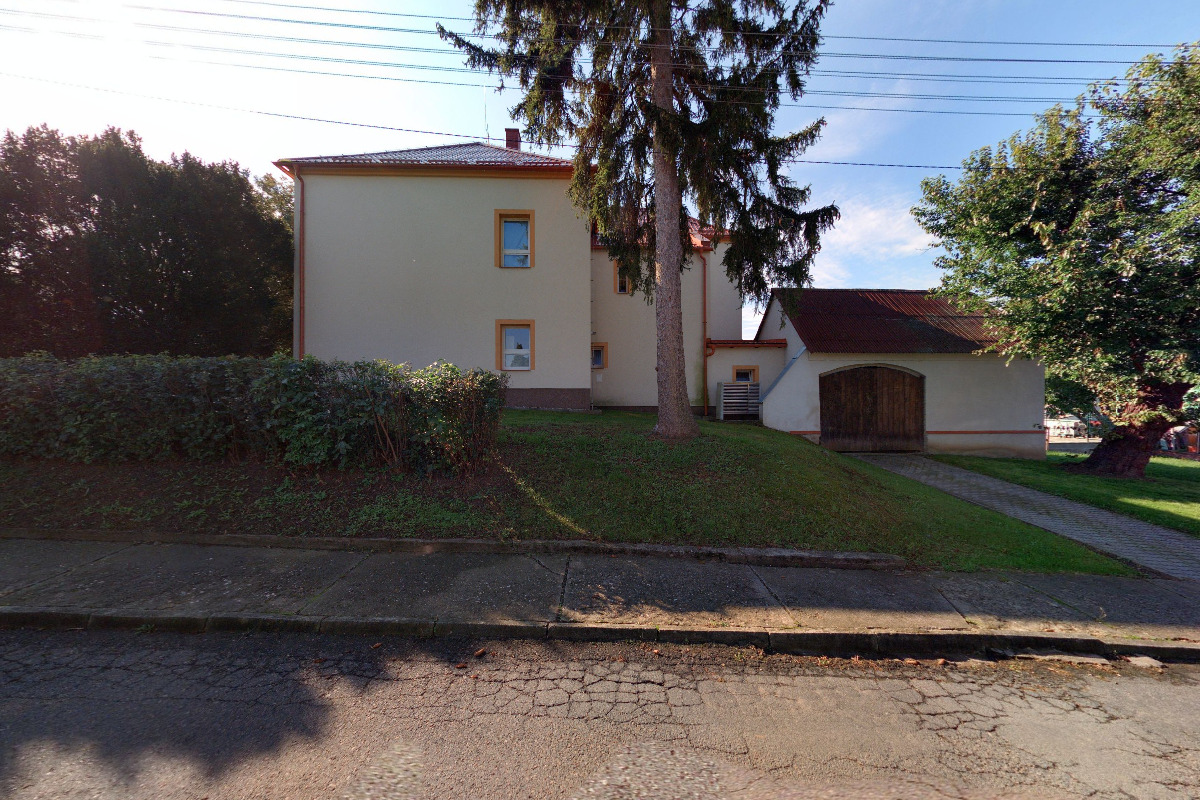 Řestoky - obecní úřad foto 3