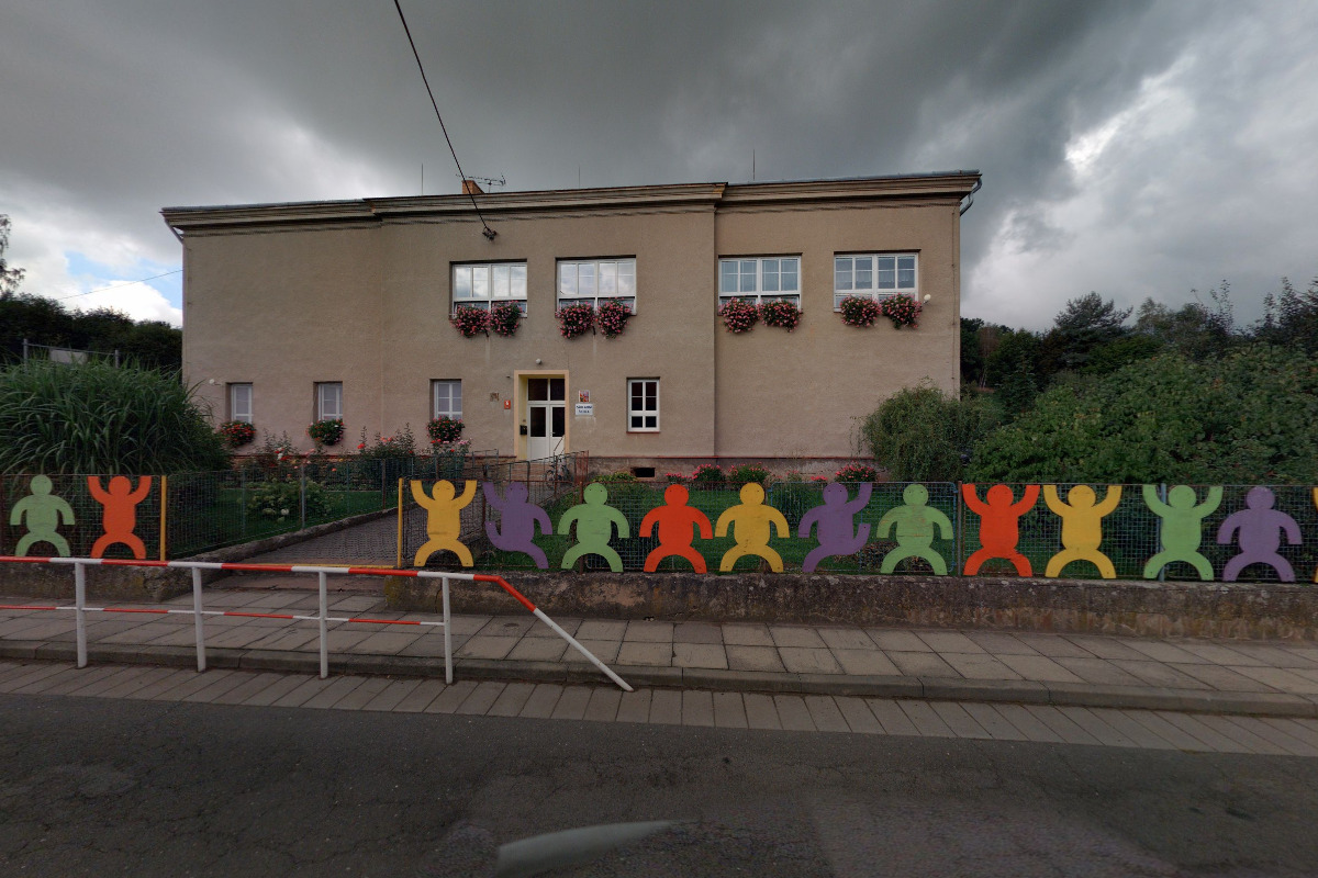 ZŠ a MŠ Dlouhá Loučka foto 2