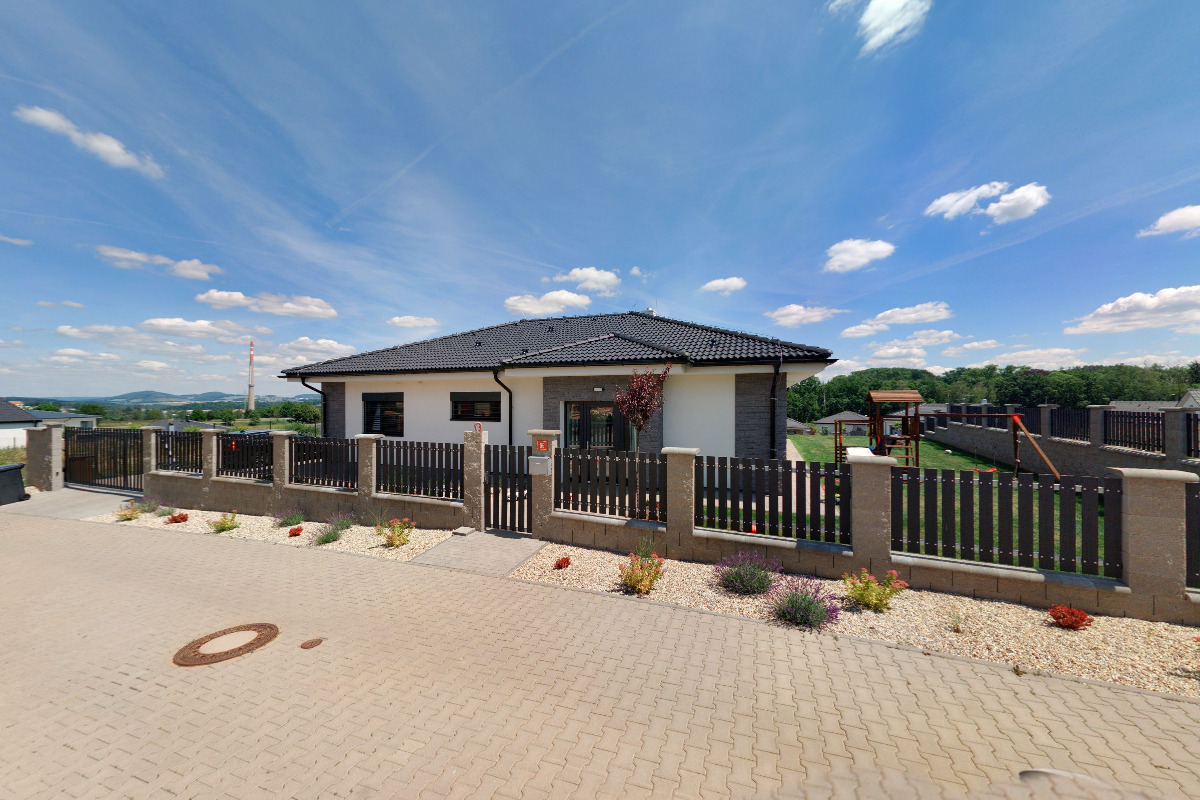 Alžběta Brilová - QARA s.r.o. foto 2