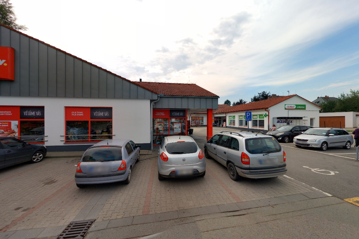 Makovec - maso uzeniny foto 2