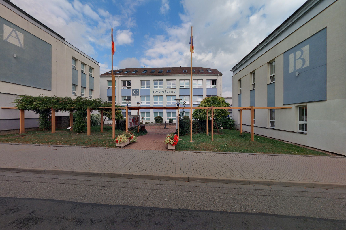 Gymnázium Velké Pavlovice foto 2