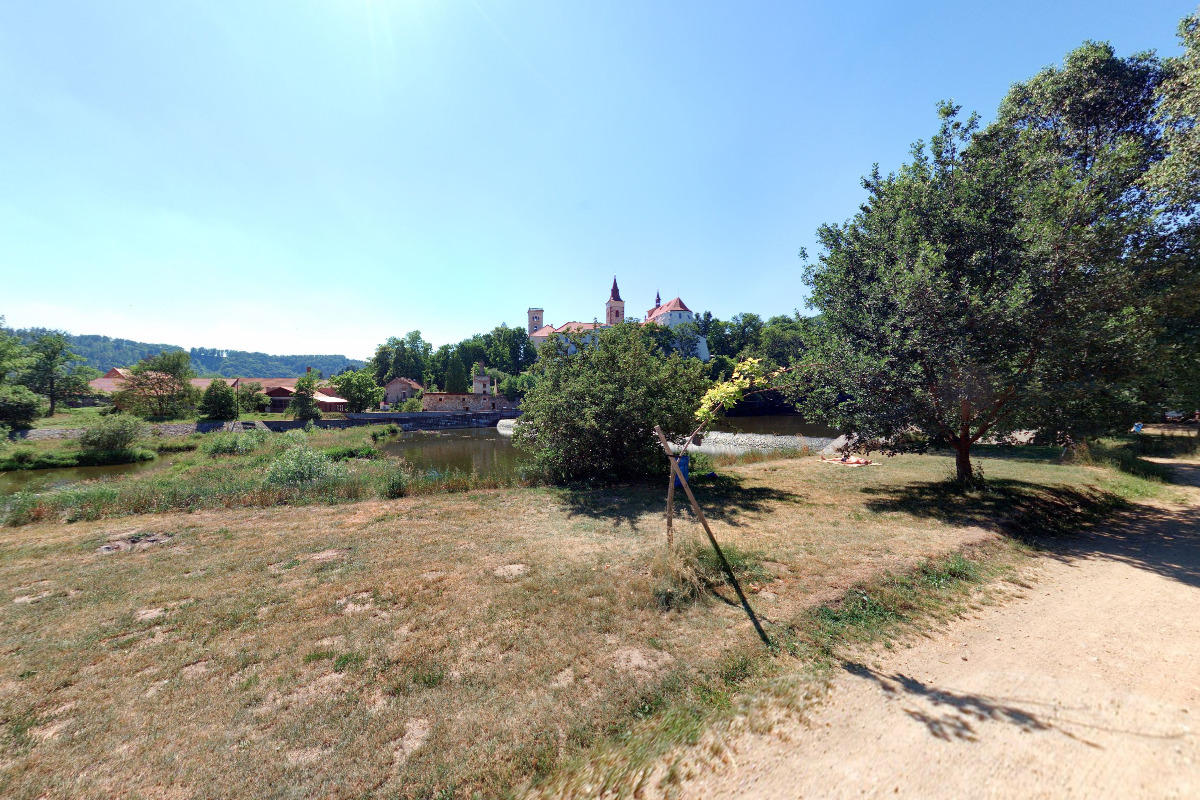 Sázava - tour - půjčovna lodí foto 2