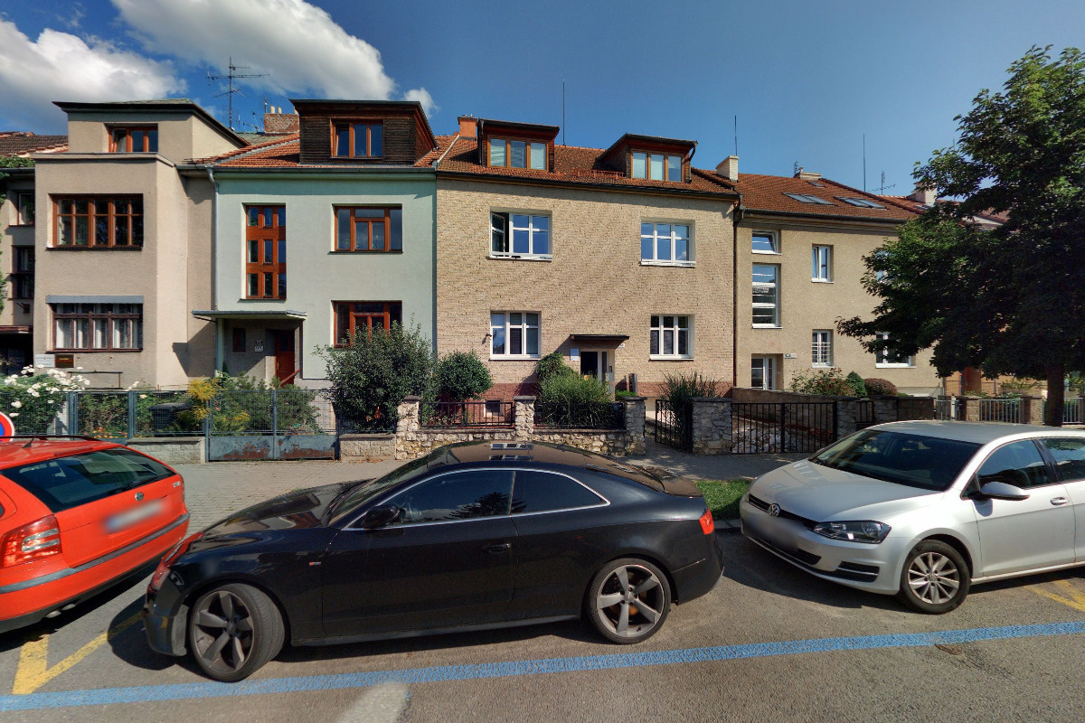 MODERN ENGLISH, s.r.o.