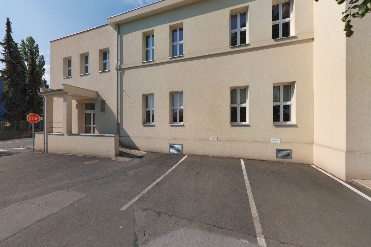Dopravní služba - Nemocnice Mělník foto 2