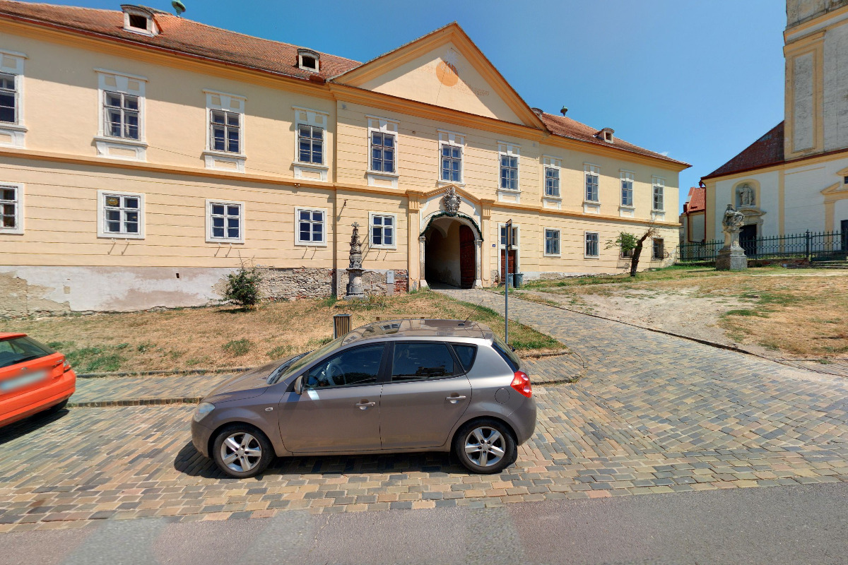 Římskokatolická farnost Šatov foto 1