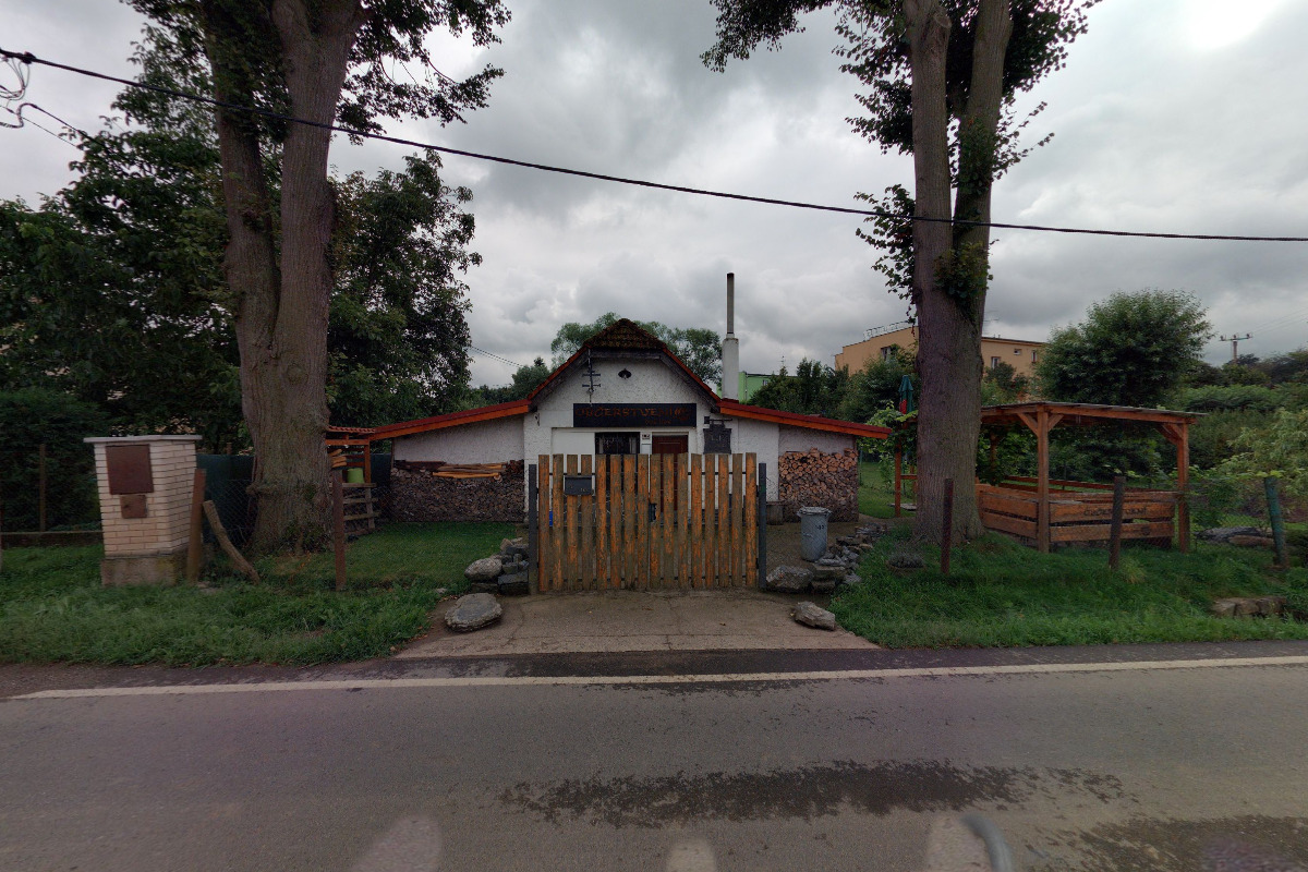 Občerstvení Dvě lípy foto 2