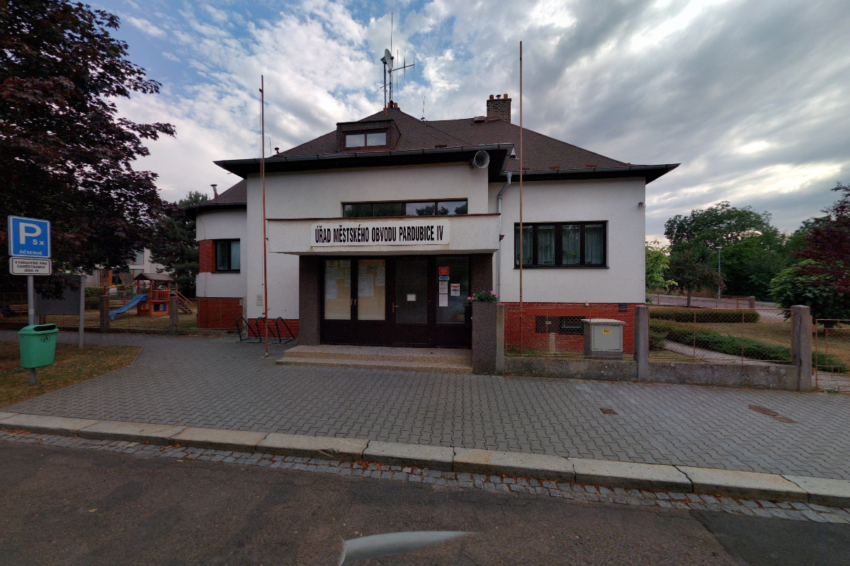 Úřad městského obvodu Pardubice IV foto 4