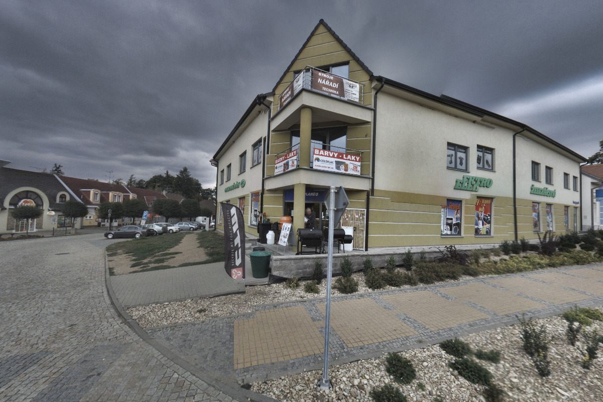 Obchodní dům LuMiS - PLANEO Elektro foto 3