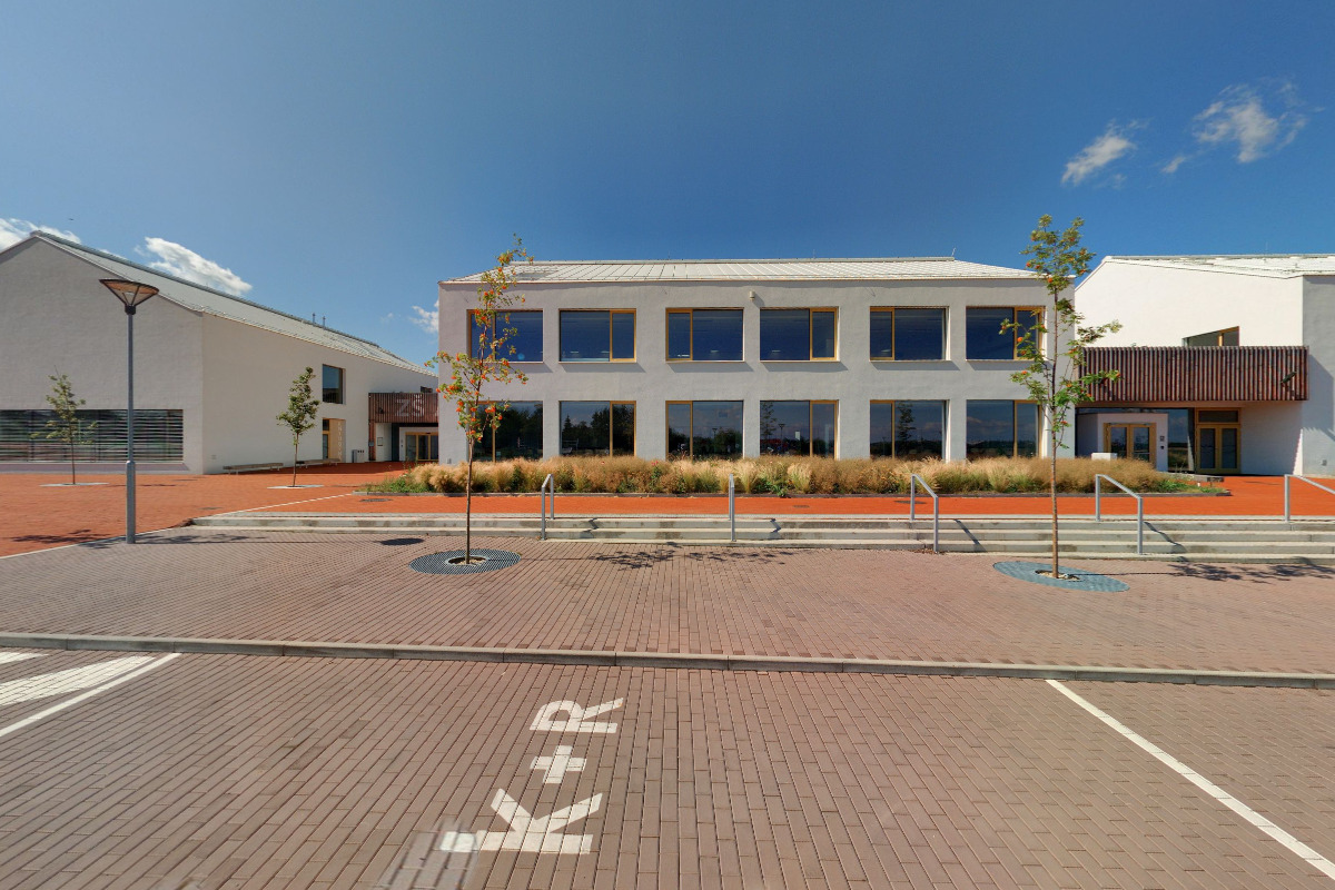 Základní škola Amos