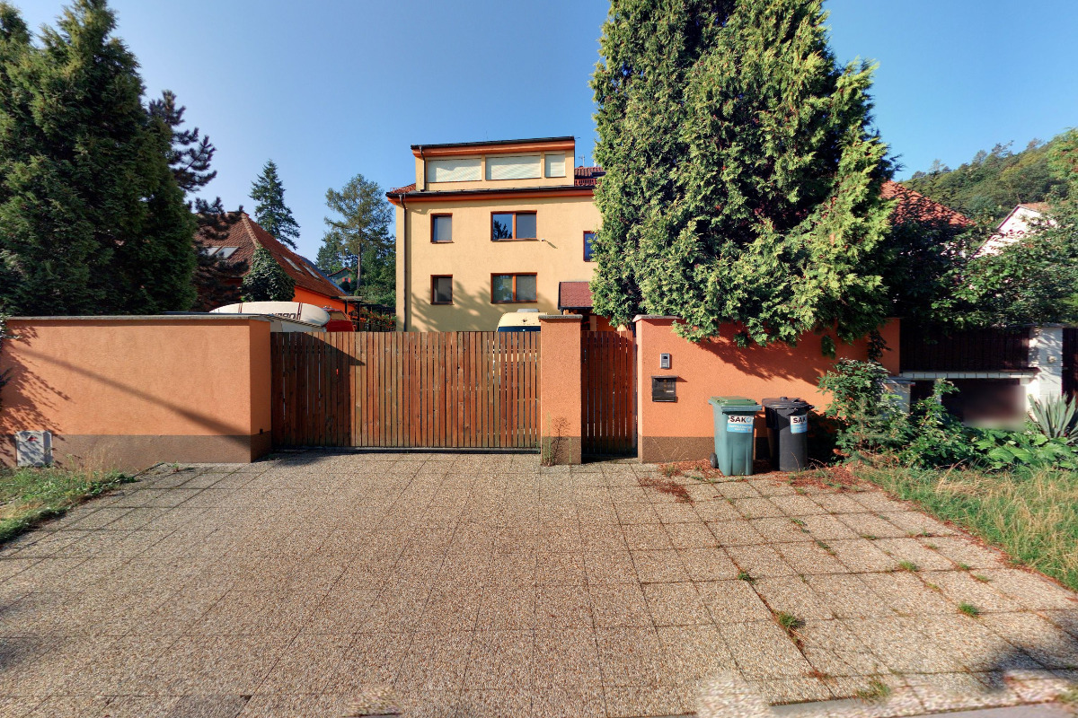 FASCINUM s.r.o. - půjčovna dobových kostýmů