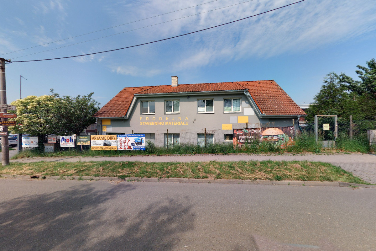 Pronájem strojů - DOBEŠ-STAVBY s.r.o. foto 3