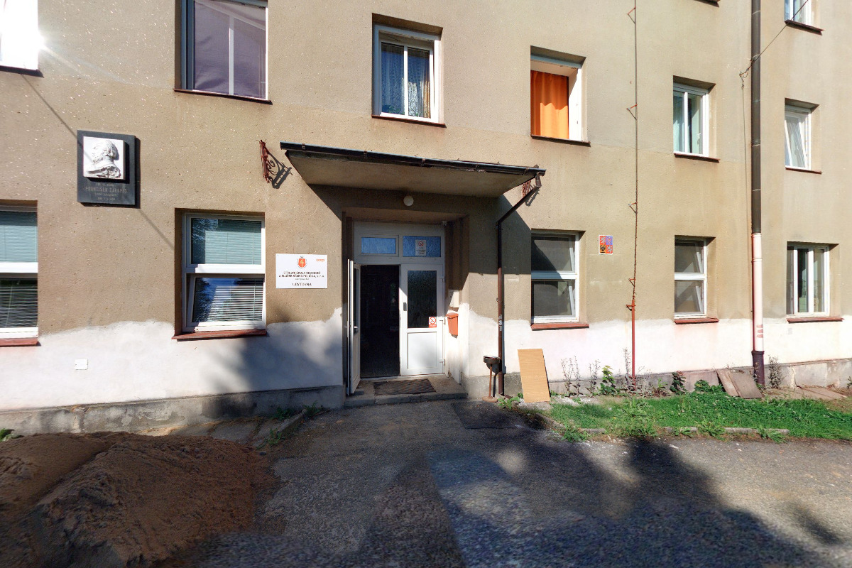 Střední škola obchodní a služeb SČMSD, Polička - ubytovna