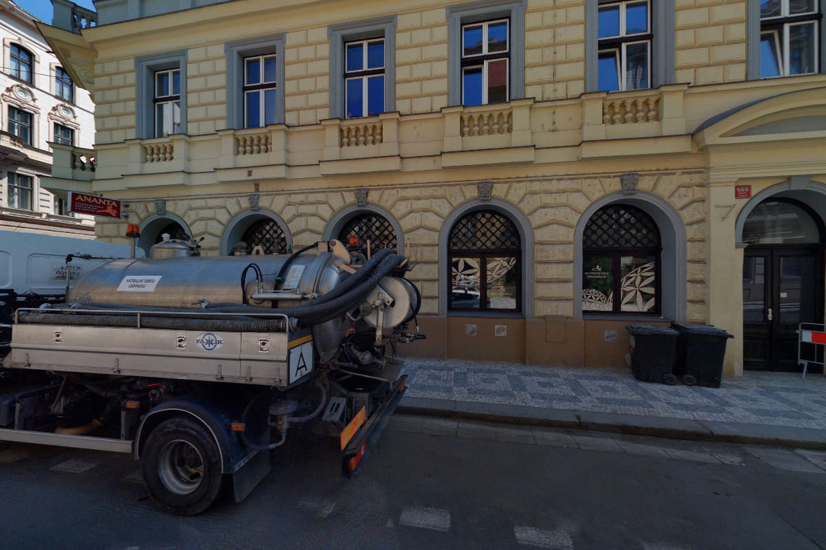 Vegetariánská restaurace a čajovna ANANTA