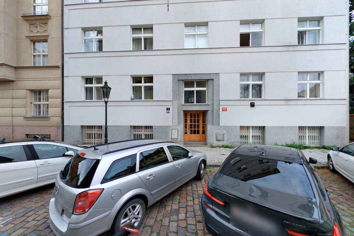 Comenius travel s.r.o.