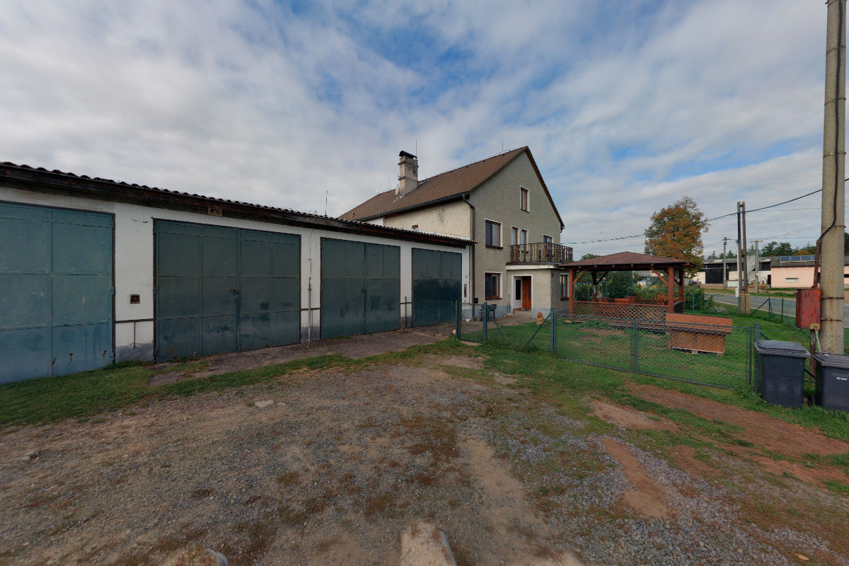 Květa Mášová - Zemědělská technika foto 2