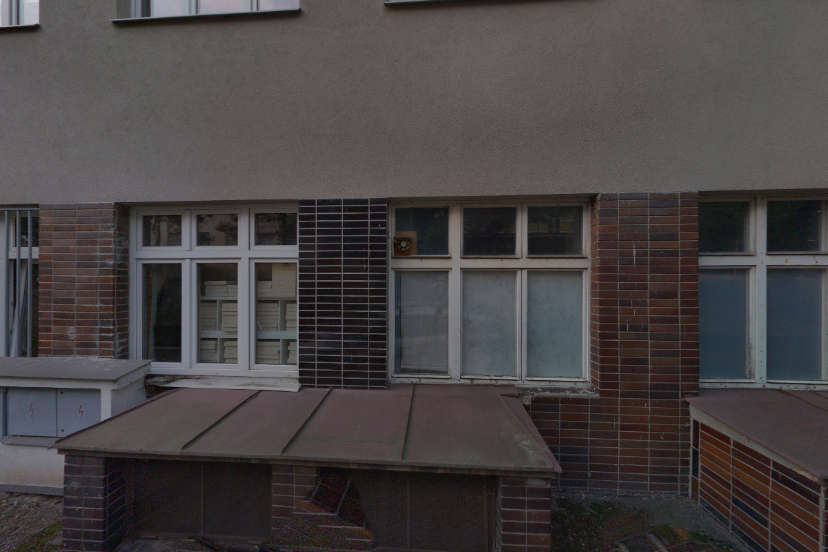 Ústav soudního lékařství - Fakultní nemocnice Královské Vinohrady foto 2