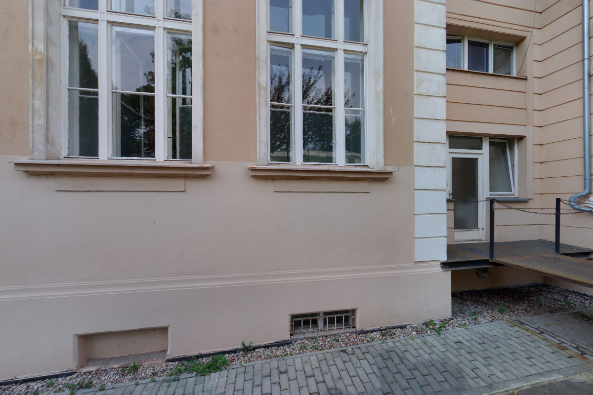 Dermatovenerologická klinika - Fakultní nemocnice Královské Vinohrady foto 2