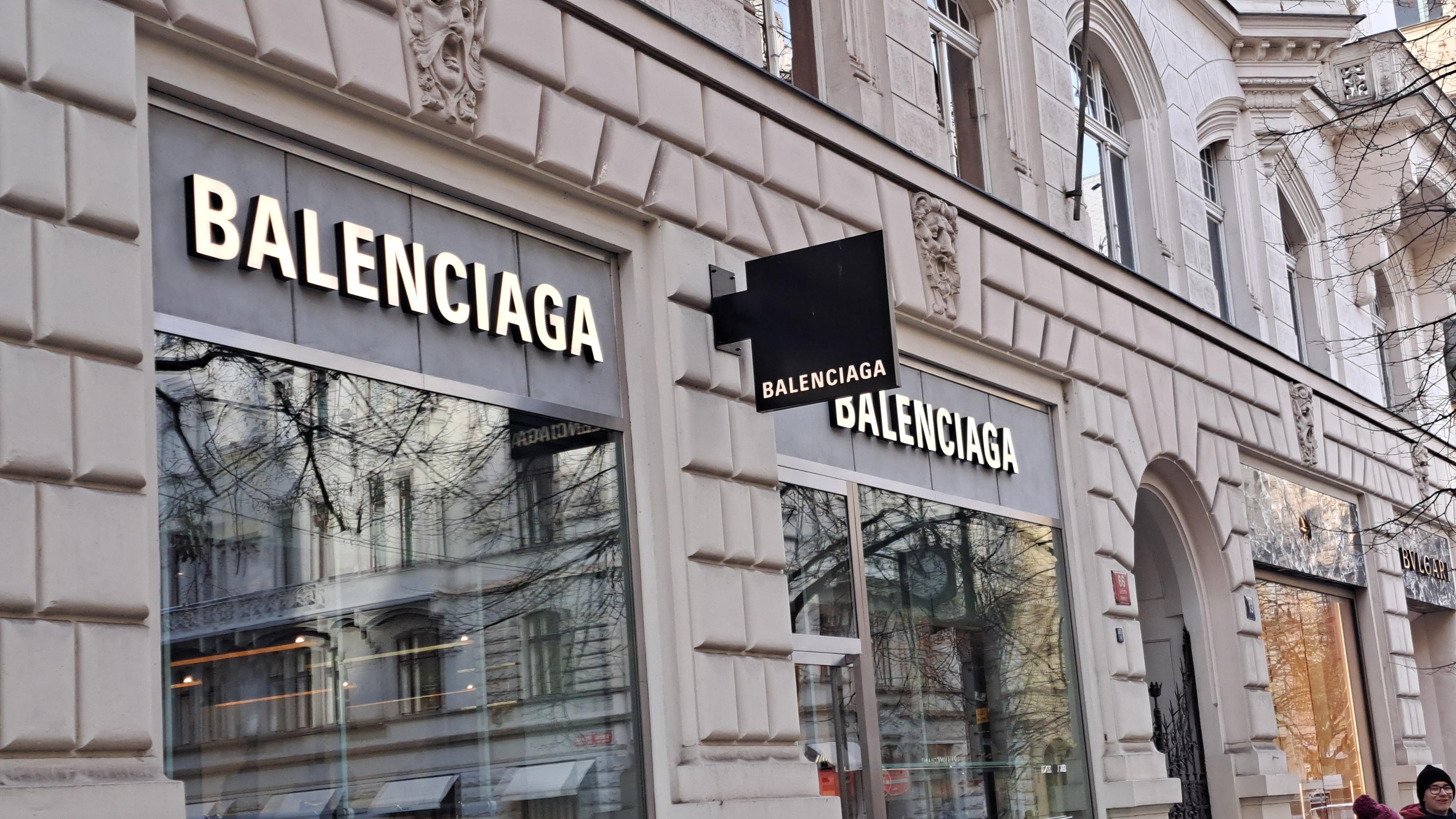 Balenciaga foto 2