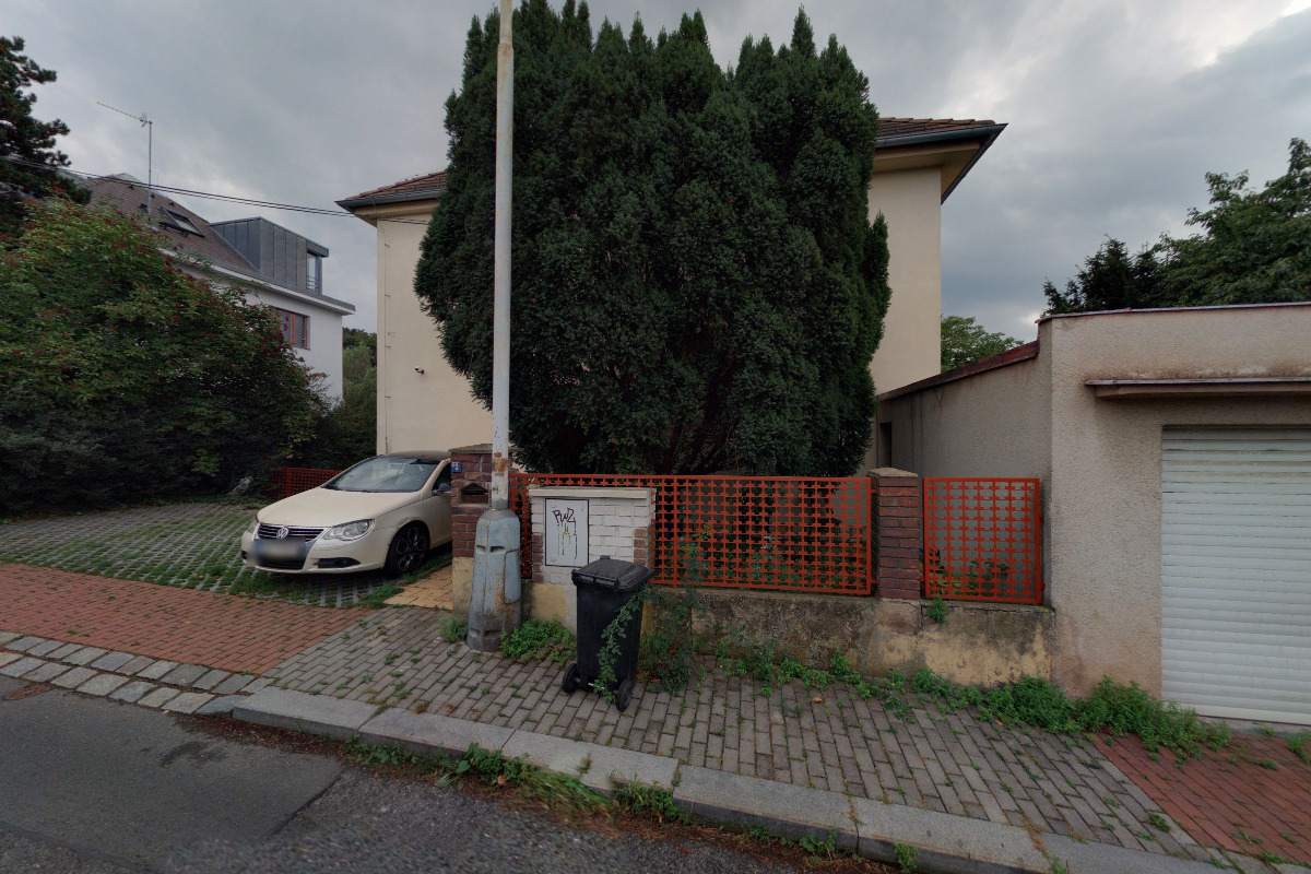 Ing. Adéla Kratěnová