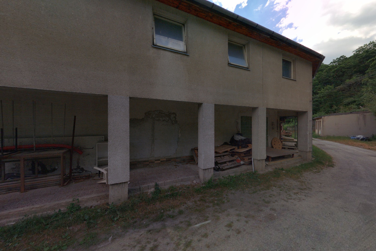 R & R Invest, s.r.o.