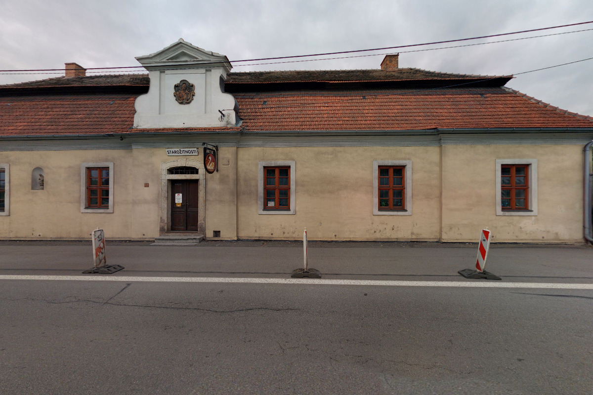 Starožitnosti U Labutě foto 5