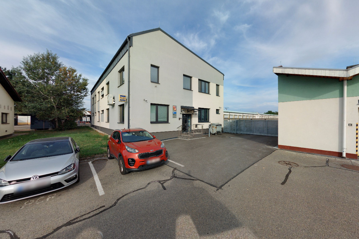 Policie ČR - Dálniční oddělení Podivín foto 2