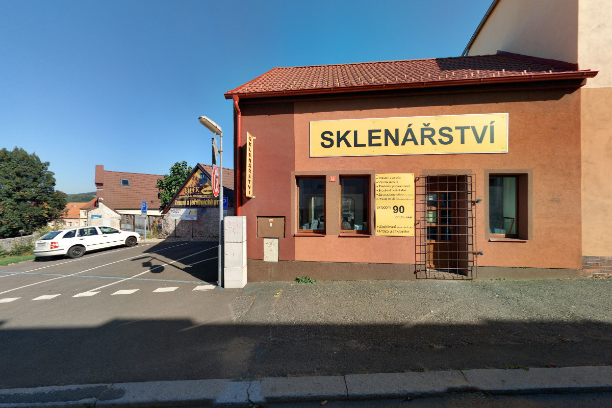 Obchod U Stoletého stromu foto 3