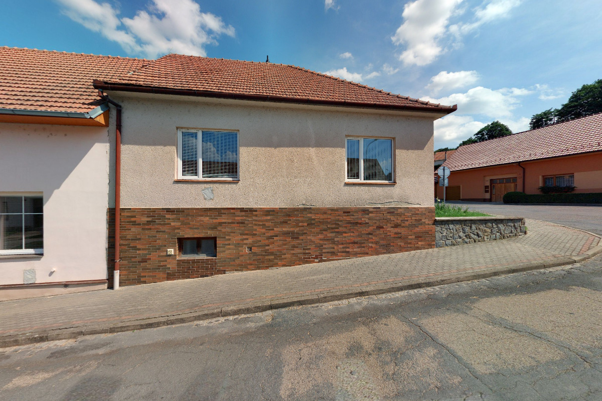 Místní lidová knihovna Morkůvky foto 2