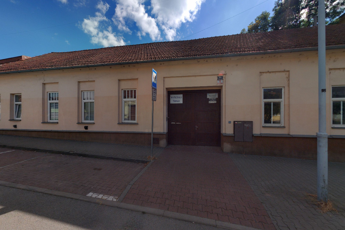 ZŠ J. A. Komenského, Cacovická