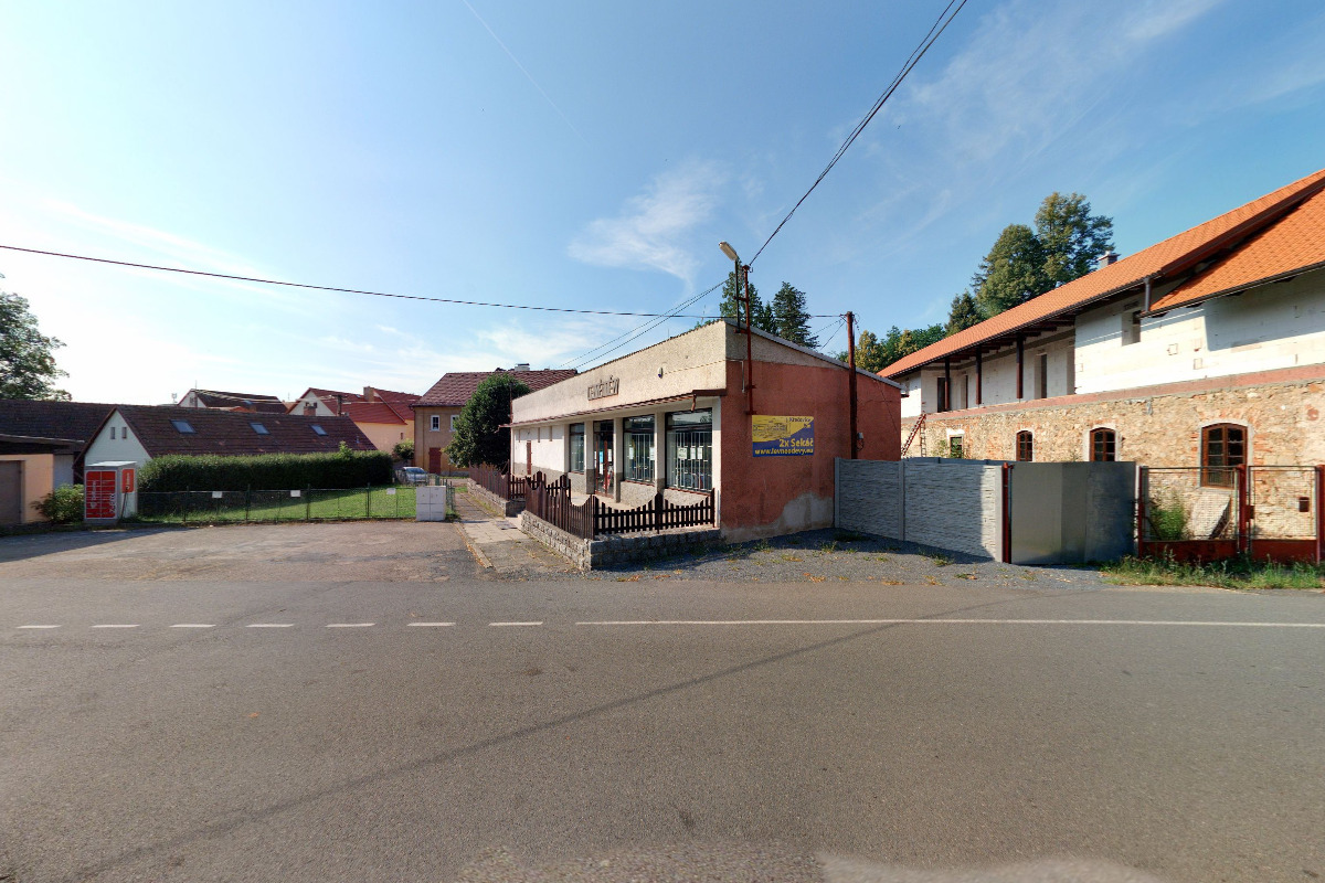LEVNÉ ODĚVY - Ilona Kolumbusová foto 2