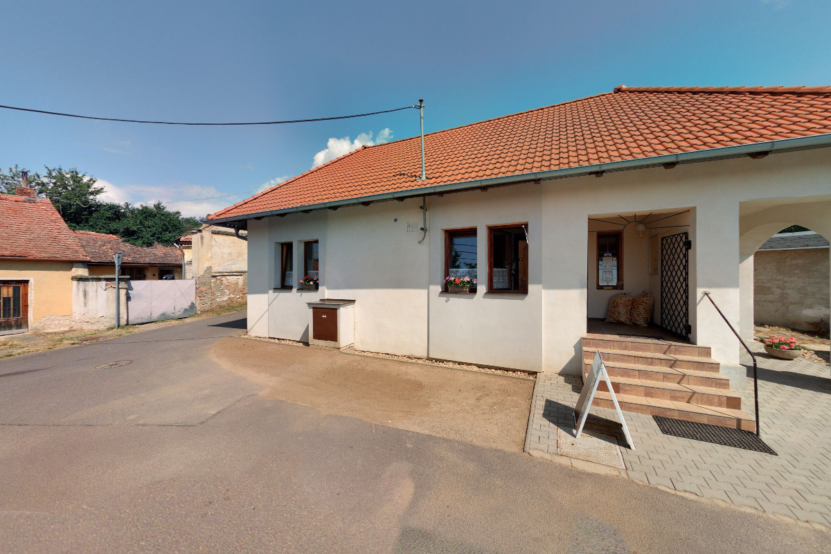 Prodejna u Truhlářů foto 2