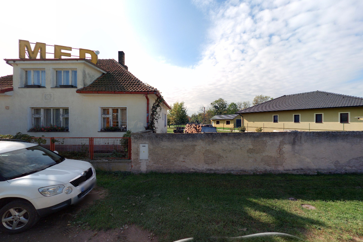 Včelařská farma Veletov