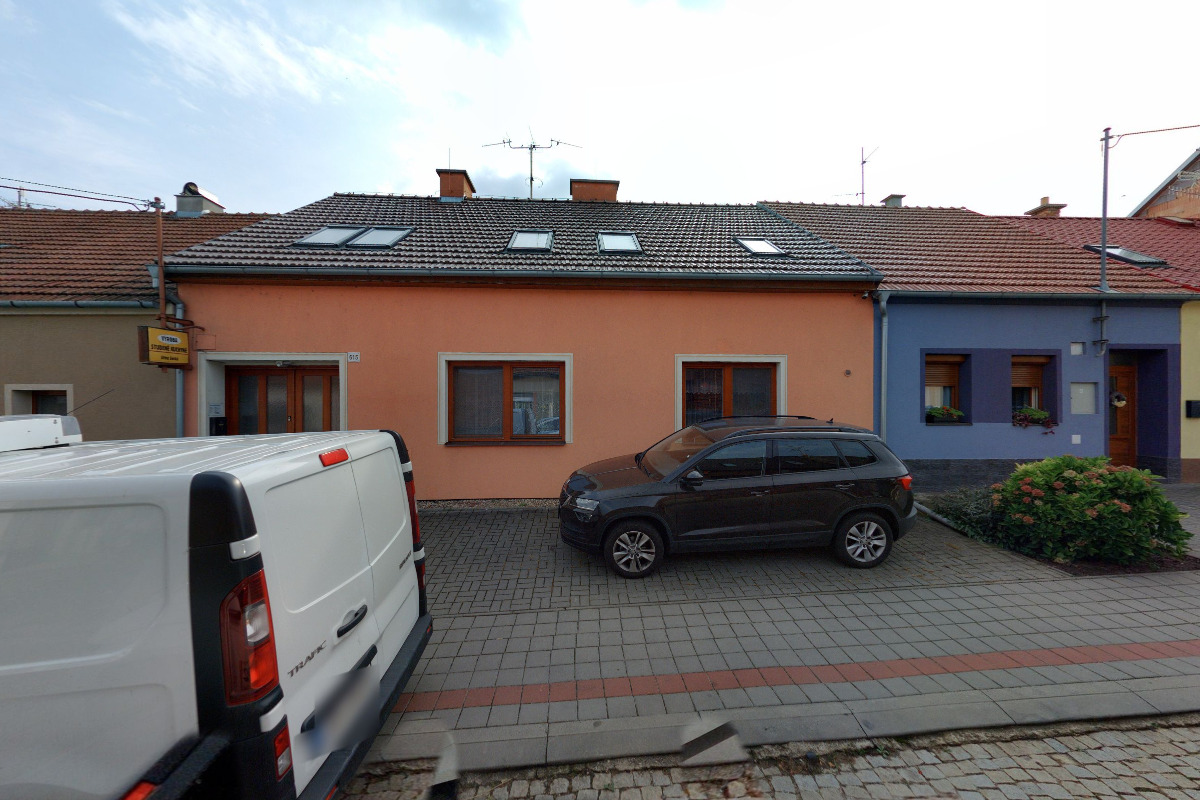 Potraviny Střední 615