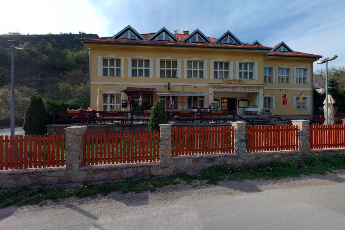 Hotel Obecná škola