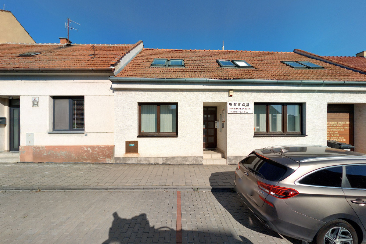 Father & Son, s.r.o.