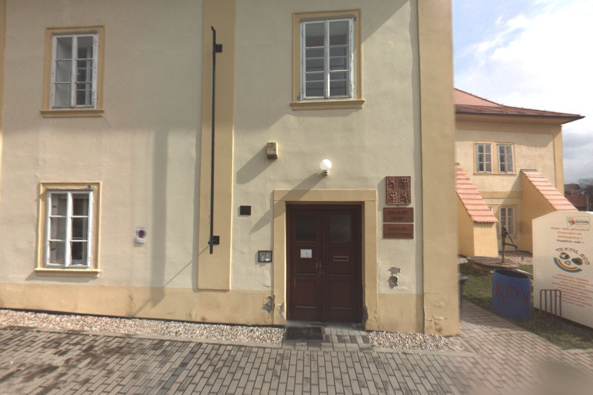Křesetice - obecní úřad foto 2