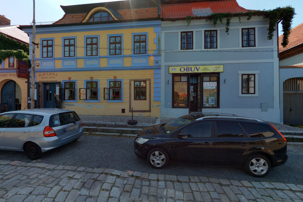 Cafe Modré dveře
