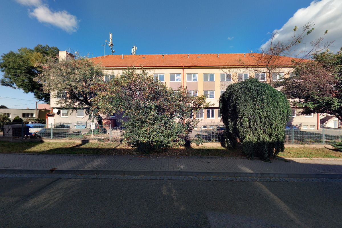 Střední vinařská škola Valtice, příspěvková organizace - školní jídelna foto 3