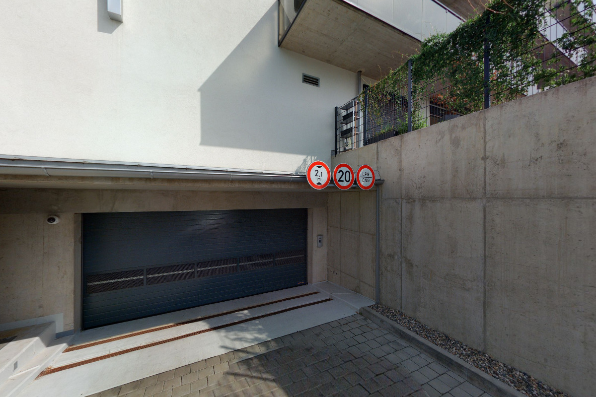 Showroom Porta Doors / Atex Group