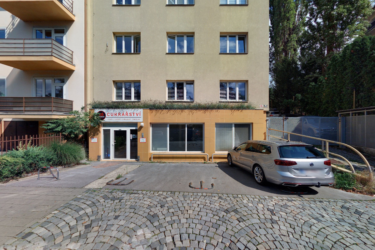 DÁMSKÝ SALON LEVITER