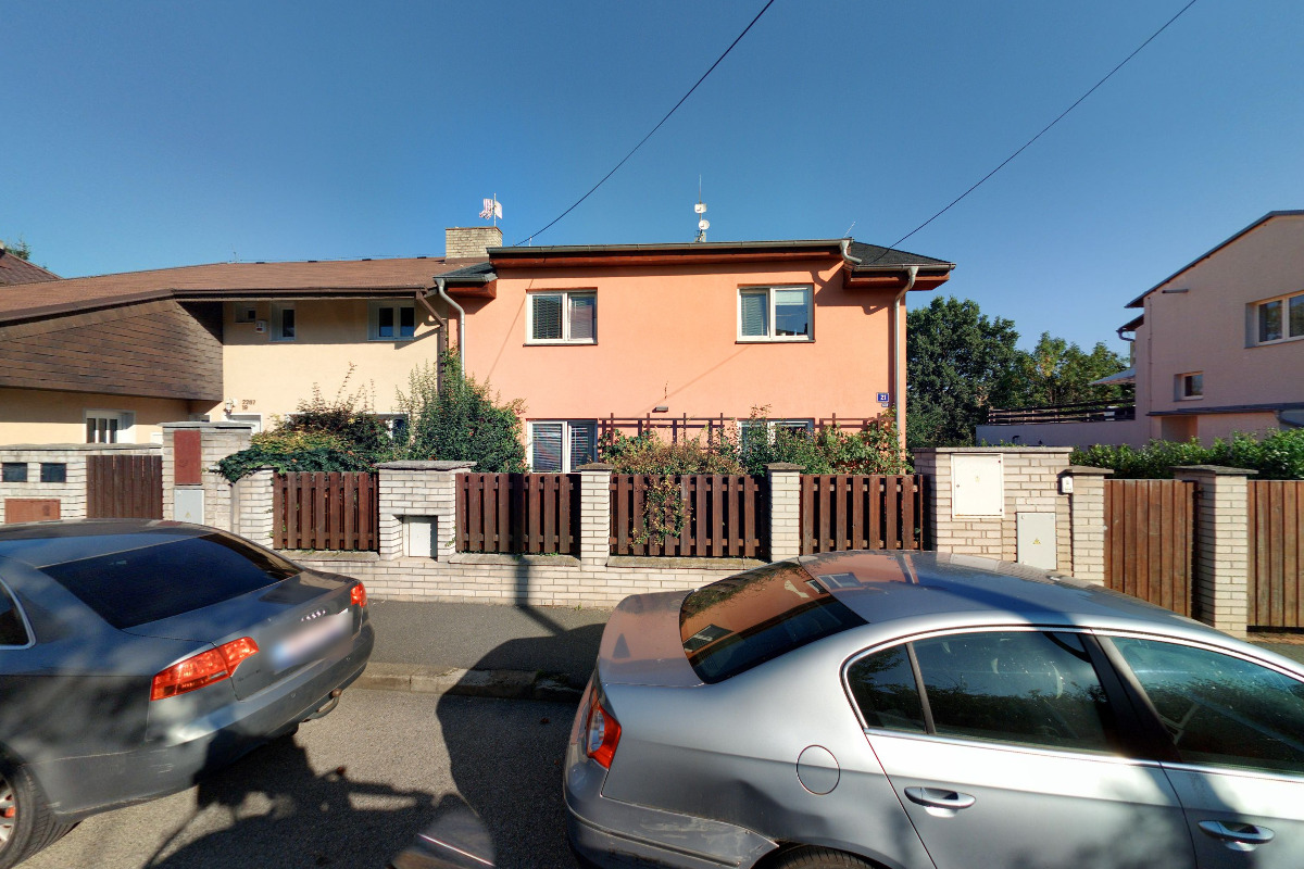 Š L Á R Hi-Tec Systems, s.r.o.