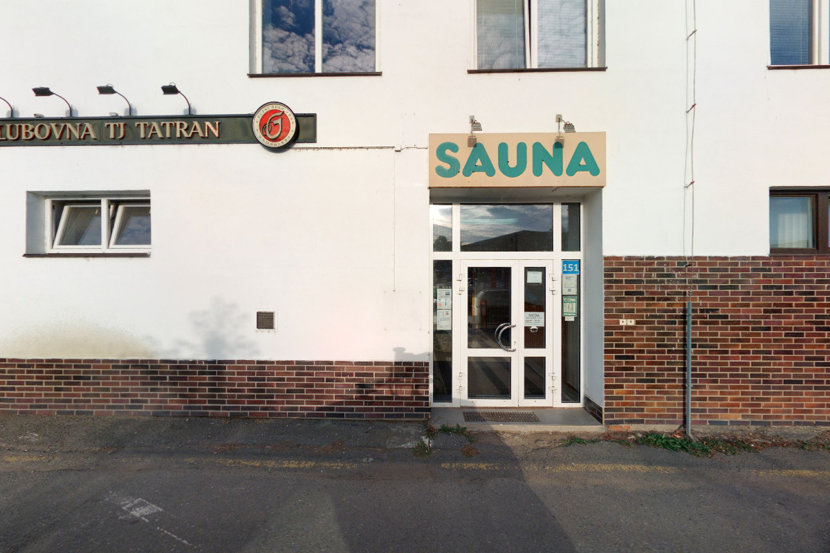 Městský stadion Tatran - fotbalové hřiště foto 3