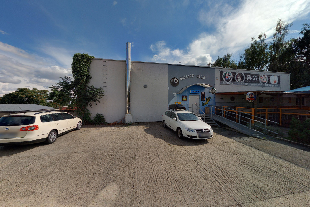 YELLOW FISH Billiard club & coctail bar