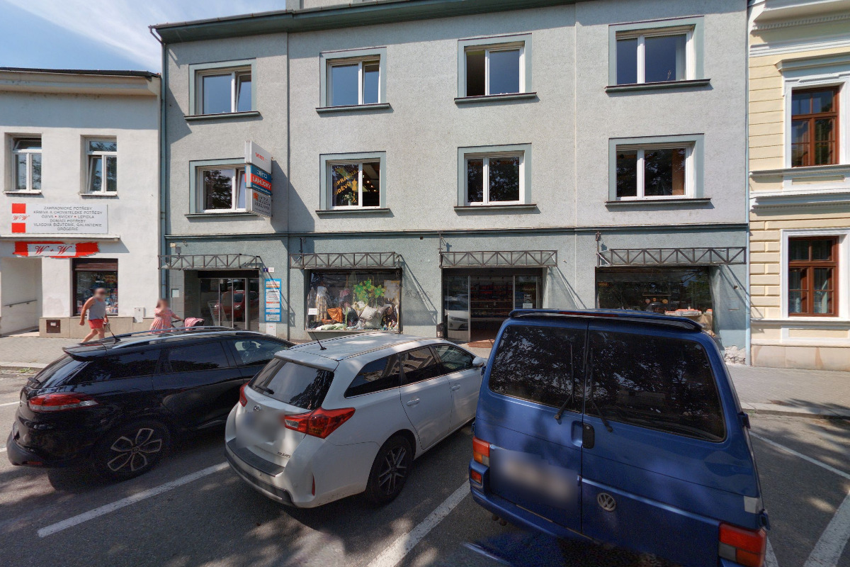 Úprava oděvů Šárka