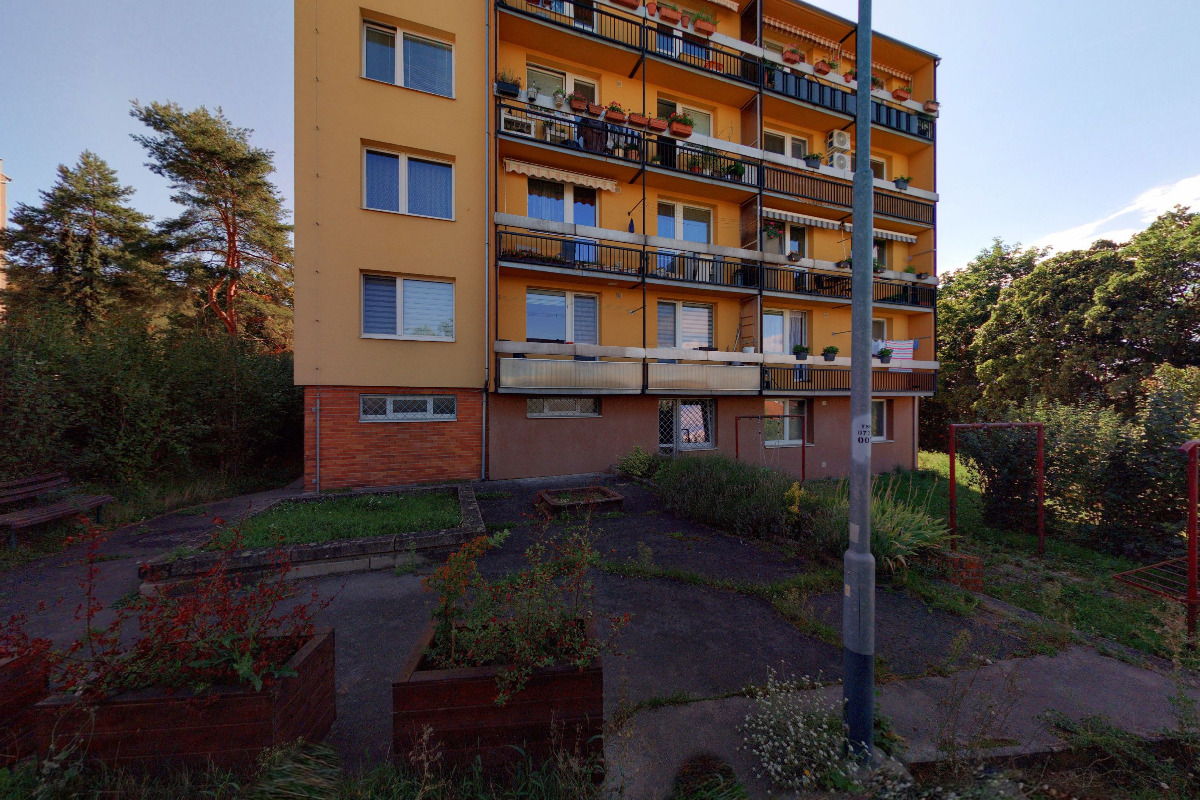 RENEWABLE ENERGY SERVICE, s.r.o.