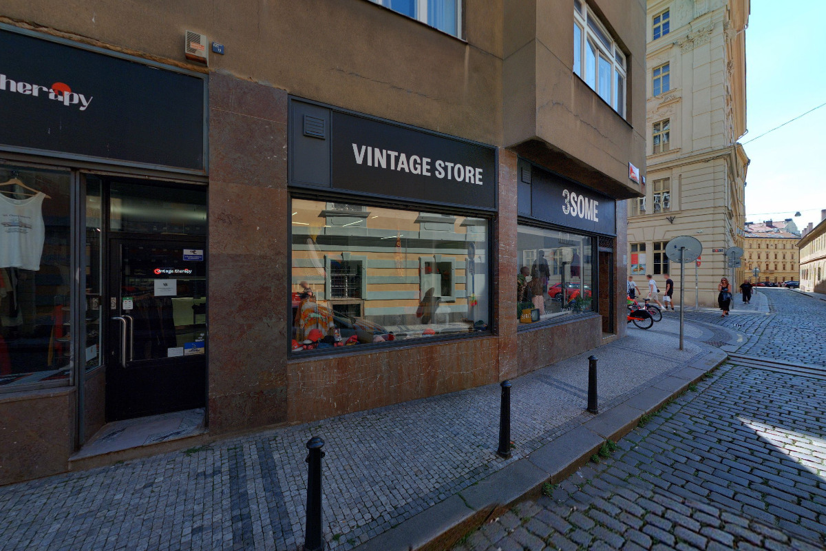 3 SOME VINTAGE STORE