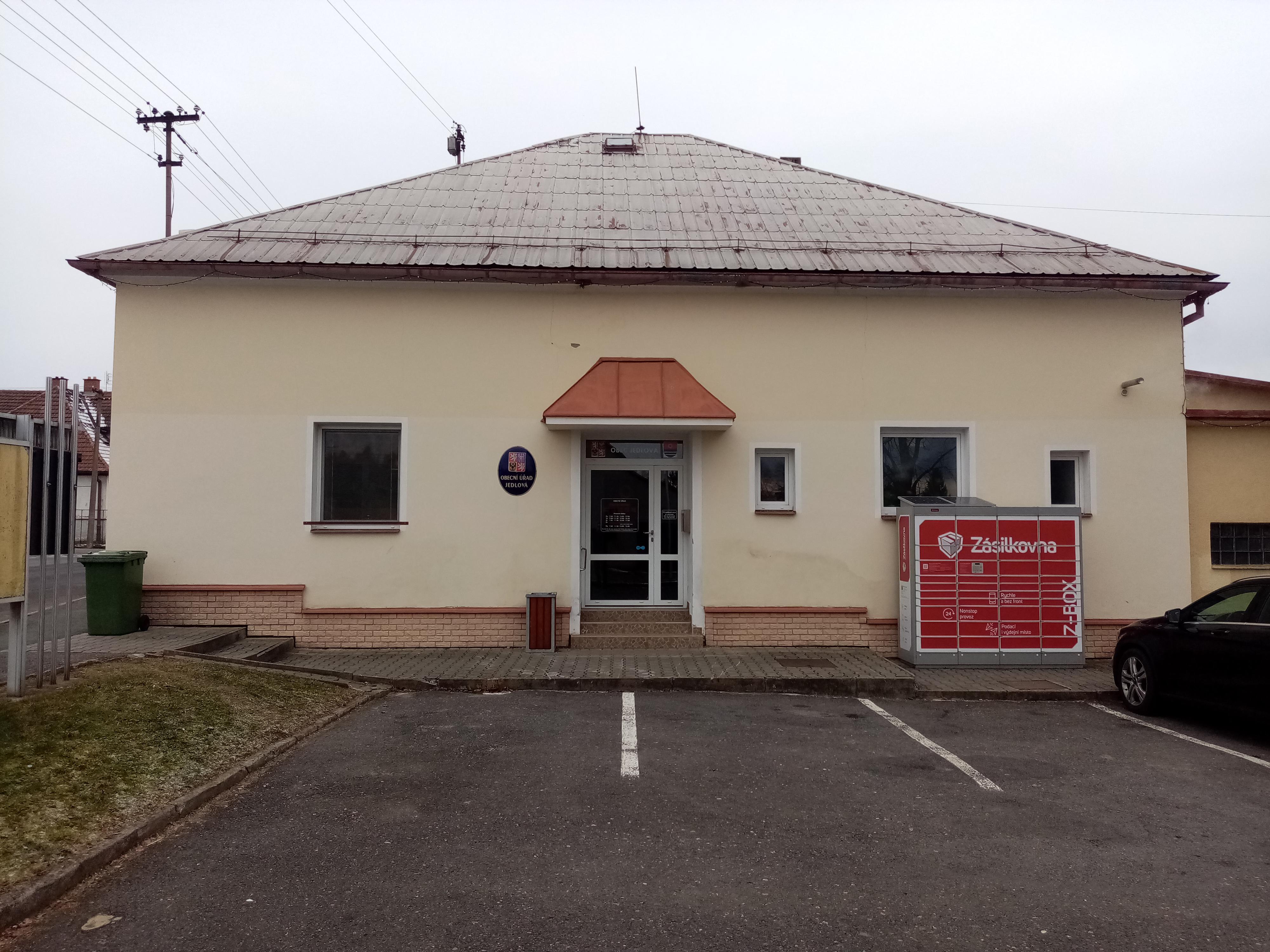 Jedlová - obecní úřad foto 3