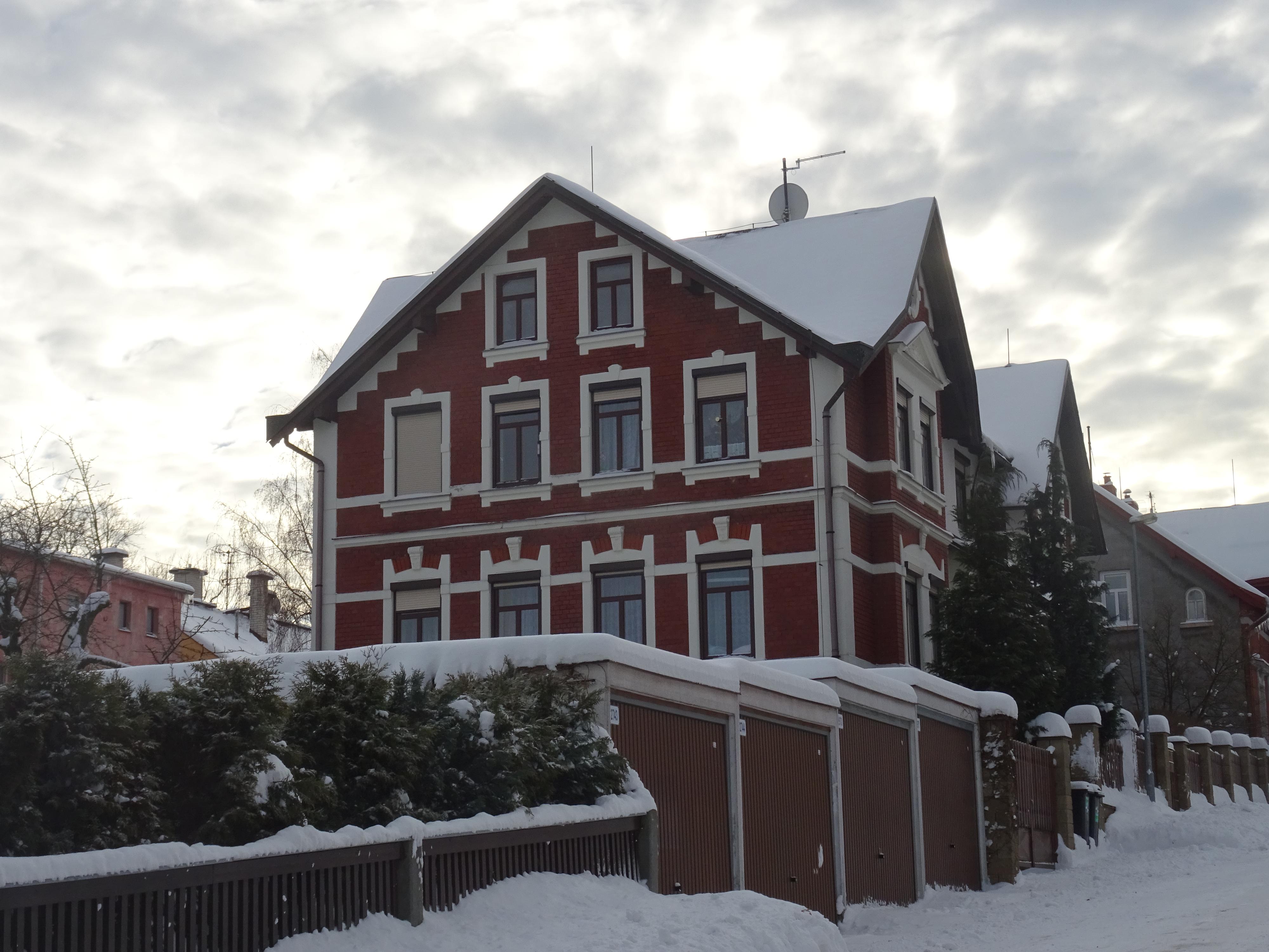 Mgr. Petra Čílová - Váš realitní makléř a poradce foto 2