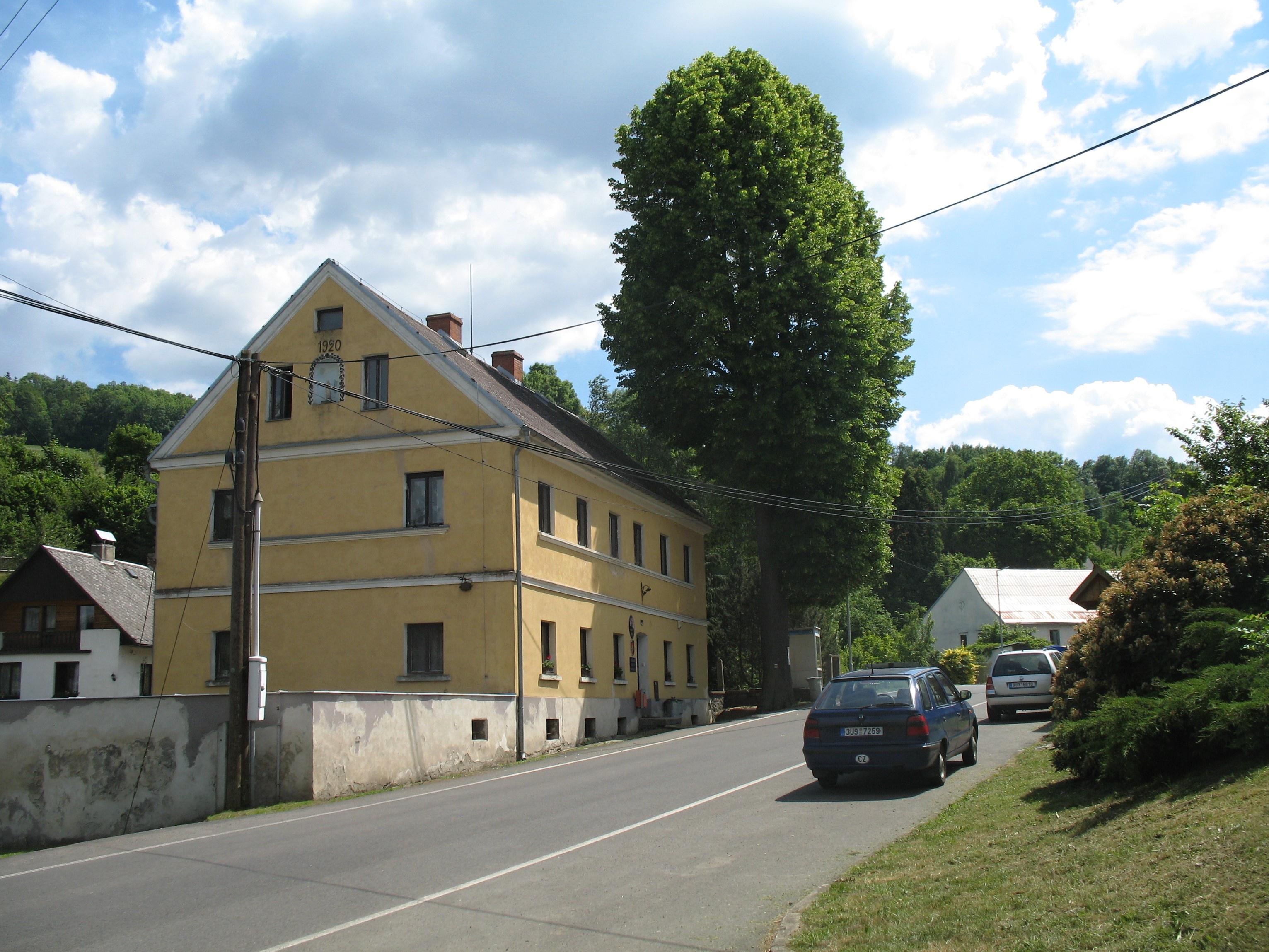 Merboltice - obecní úřad foto 3